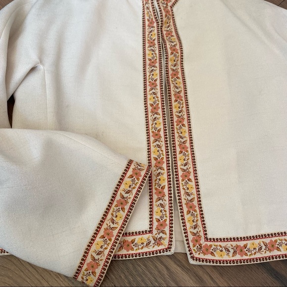 Lilli Ann Paris Women’s Embroidered Vintage Blazer Size Medium - Picture 3 of 10